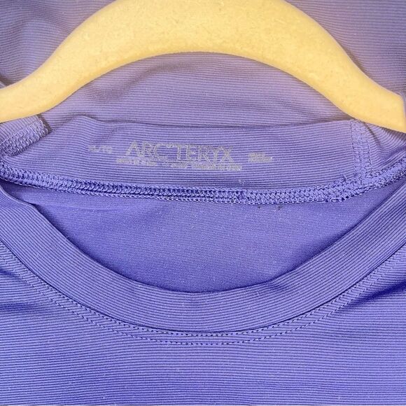 Arc’teryx Phase Crewneck Base Layer Active Tee Mens XL Blue Purple READ FLAW - Picture 3 of 6